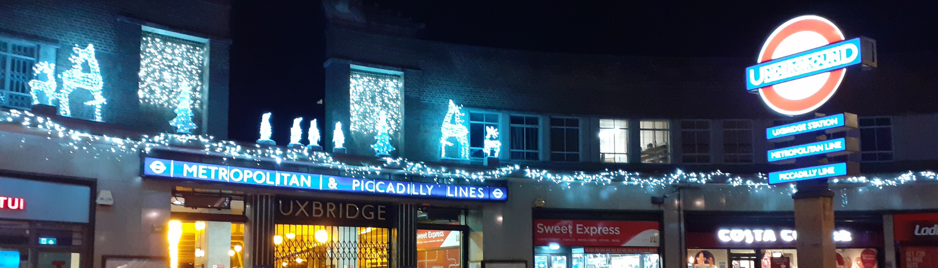 Christmas Lights in Uxbridge town centre